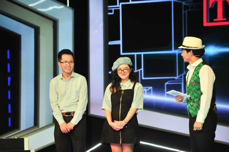Vua Tiếng Việt: Thầy giáo đấu với học sinh, ai mới là đối thủ đáng gờm? - Ảnh 2. Vua Tiếng Việt: Thầy giáo đấu với học sinh, ai mới là đối thủ đáng gờm? - Ảnh 2.
