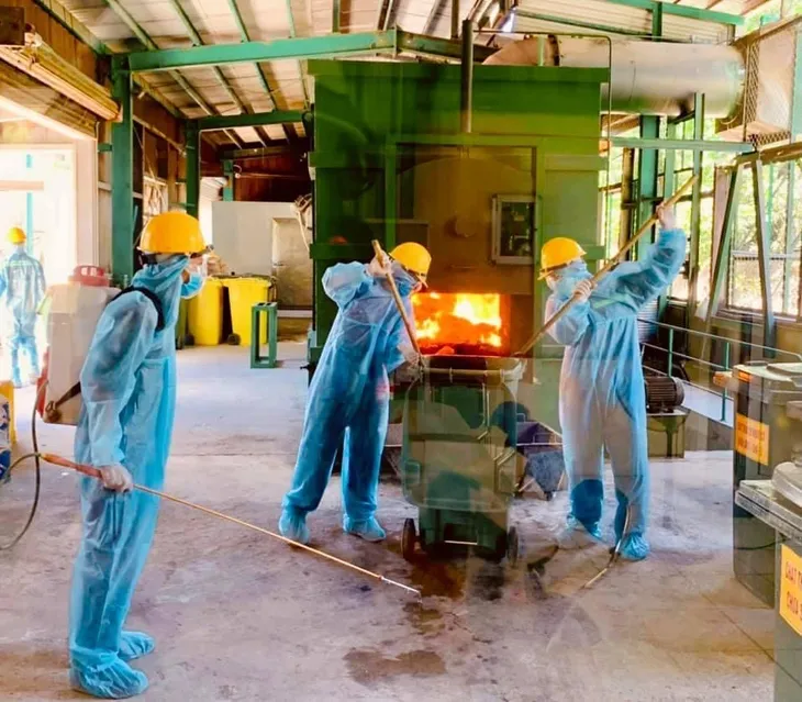 Phóng viên Minh Tây 3 tháng kẹt ở Huế cùng Việt Nam thức giấc - Ảnh 2. Phóng viên Minh Tây 3 tháng kẹt ở Huế cùng Việt Nam thức giấc - Ảnh 2.