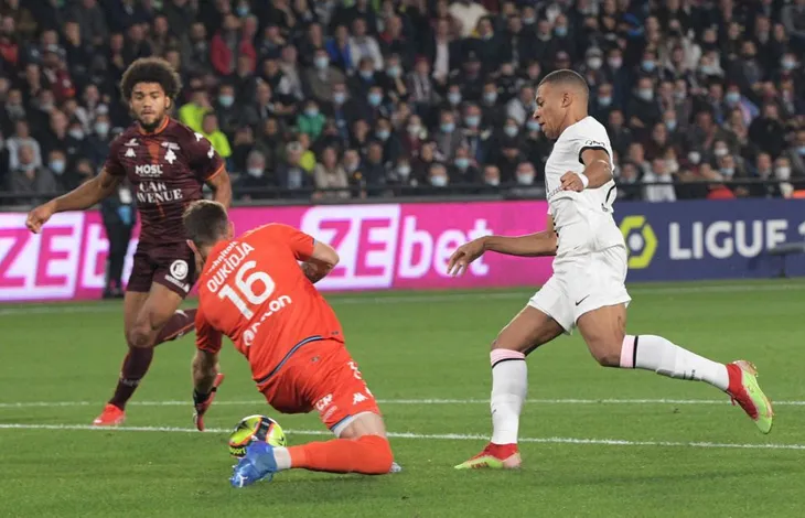 Manchester City sẽ gia nhập cuộc đua giành chữ ký của Kylian Mbappe - Ảnh 1. Manchester City sẽ gia nhập cuộc đua giành chữ ký của Kylian Mbappe - Ảnh 1.