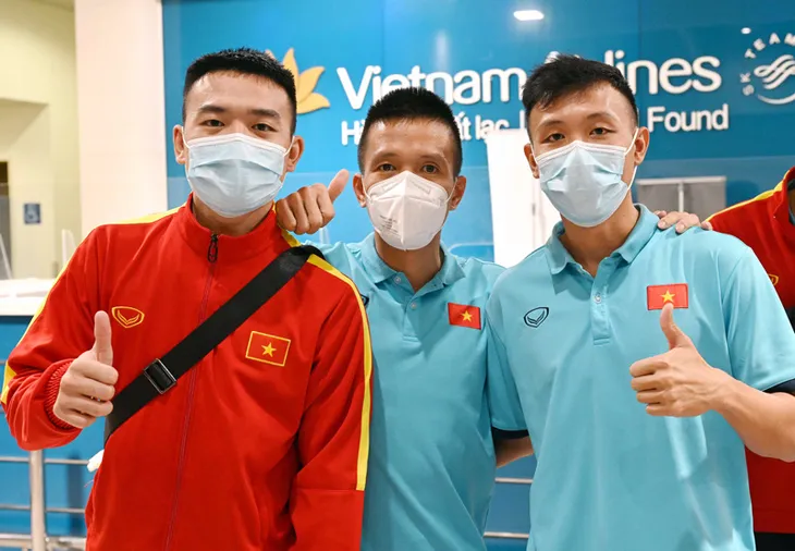 ĐT futsal Việt Nam về nước, kết thúc hành trình ấn tượng tại VCK FIFA Futsal World Cup Lithuania 2021 - Ảnh 13. ĐT futsal Việt Nam về nước, kết thúc hành trình ấn tượng tại VCK FIFA Futsal World Cup Lithuania 2021 - Ảnh 13.