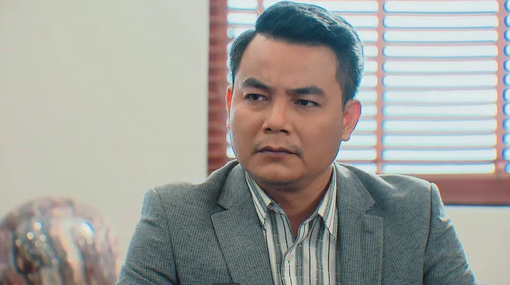 Hương vị tình thân phần 2 - Tập 43: Không ai tin tưởng ông Sinh, Nam bật khóc thương bố nuôi - Ảnh 2. Hương vị tình thân phần 2 - Tập 43: Không ai tin tưởng ông Sinh, Nam bật khóc thương bố nuôi - Ảnh 2.