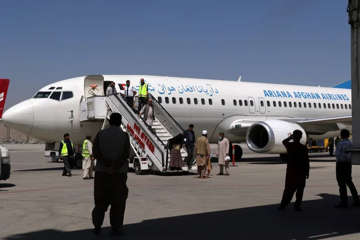 Taliban kêu gọi nối lại các đường bay quốc tế đến Afghanistan - Ảnh 1. Taliban kêu gọi nối lại các đường bay quốc tế đến Afghanistan - Ảnh 1.
