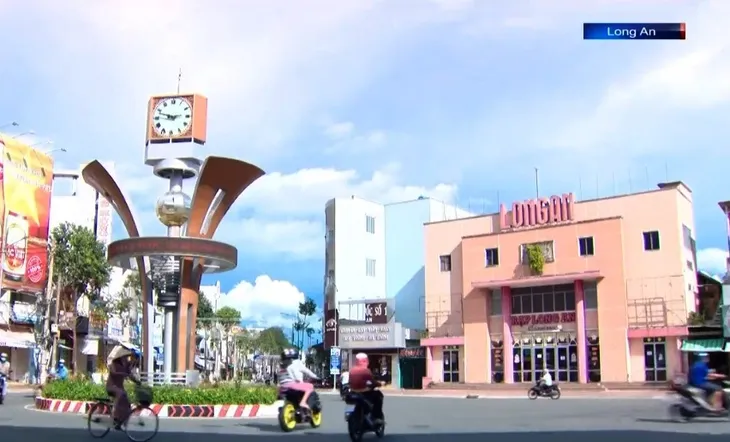 Nhiều tỉnh thành nới lỏng giãn cách, khôi phục sản xuất - Ảnh 2. Nhiều tỉnh thành nới lỏng giãn cách, khôi phục sản xuất - Ảnh 2.