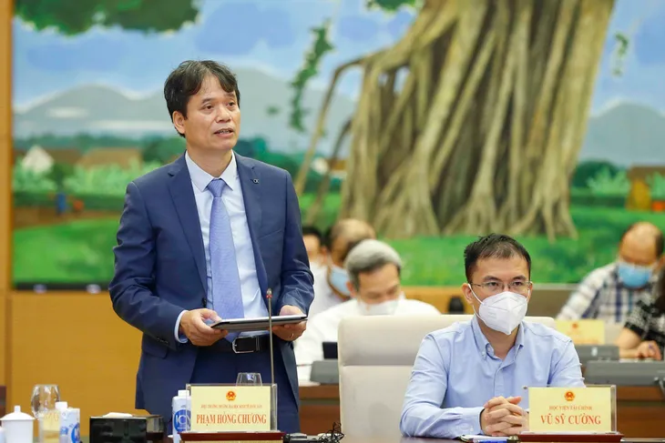 Nguy cơ mất điểm sao, chuyên gia đề xuất 3 giai đoạn phục hồi kinh tế Việt Nam - Ảnh 1. Nguy cơ mất điểm sao, chuyên gia đề xuất 3 giai đoạn phục hồi kinh tế Việt Nam - Ảnh 1.