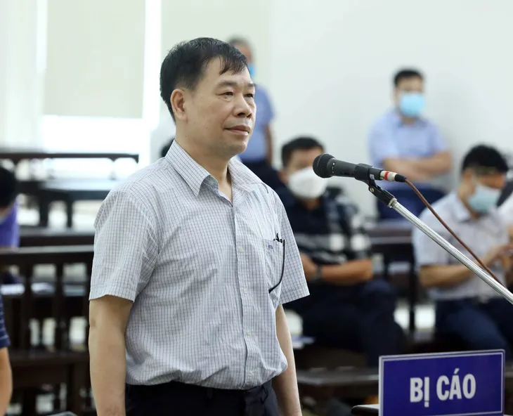 Xét xử phúc thẩm vụ đại án Ethanol Phú Thọ: Công ty Mai Phương xin tạm hoãn phiên tòa - Ảnh 1. Xét xử phúc thẩm vụ đại án Ethanol Phú Thọ: Công ty Mai Phương xin tạm hoãn phiên tòa - Ảnh 1.