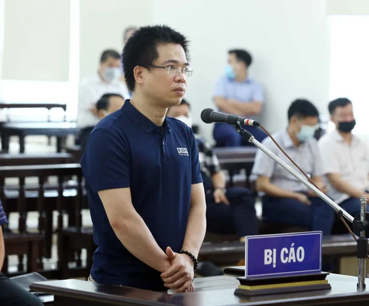 Xét xử phúc thẩm vụ đại án Ethanol Phú Thọ: Công ty Mai Phương xin tạm hoãn phiên tòa - Ảnh 2. Xét xử phúc thẩm vụ đại án Ethanol Phú Thọ: Công ty Mai Phương xin tạm hoãn phiên tòa - Ảnh 2.