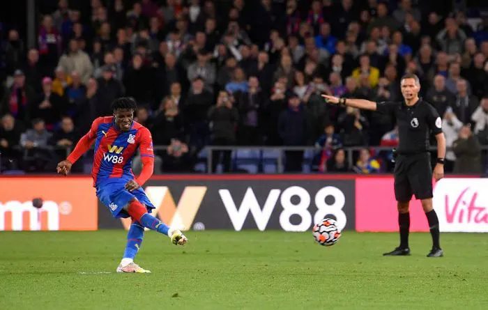 Hòa Crystal Palace, Brighton bỏ lỡ cơ hội lịch sử - Ảnh 1. Hòa Crystal Palace, Brighton bỏ lỡ cơ hội lịch sử - Ảnh 1.