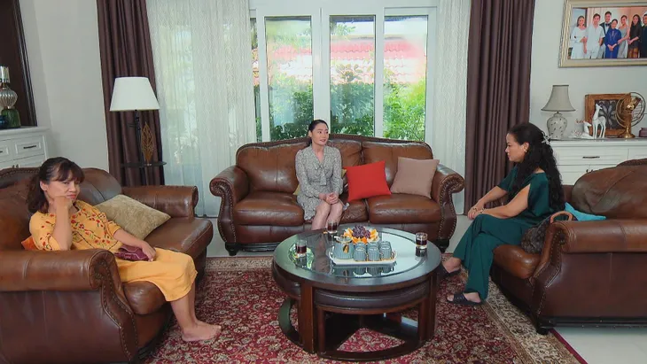 Hương vị tình thân phần 2 - Tập 45: Nam bàng hoàng biết ông Sinh giết bố đẻ Thy - Ảnh 9. Hương vị tình thân phần 2 - Tập 45: Nam bàng hoàng biết ông Sinh giết bố đẻ Thy - Ảnh 9.