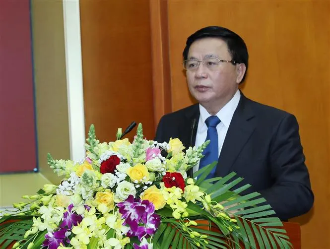 Tăng cường phối hợp nghiên cứu lý luận - thực tiễn về quốc phòng - Ảnh 1. Tăng cường phối hợp nghiên cứu lý luận - thực tiễn về quốc phòng - Ảnh 1.