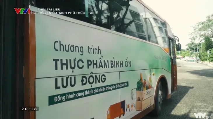 Chuyện ở thành phố thức - Tập 3: Mỗi người dân là một chiến sĩ trong cuộc chiến chống dịch COVID-19 - Ảnh 1. Chuyện ở thành phố thức - Tập 3: Mỗi người dân là một chiến sĩ trong cuộc chiến chống dịch COVID-19 - Ảnh 1.