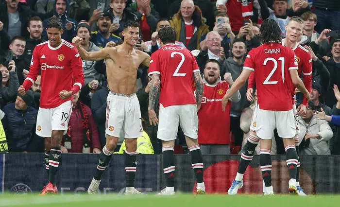 Kết quả UEFA Champions League rạng sáng 30/9: Man Utd 2-1 Villarreal, Benfica 3-0 Barca, Juventus 1-0 Chelsea - Ảnh 3. Kết quả UEFA Champions League rạng sáng 30/9: Man Utd 2-1 Villarreal, Benfica 3-0 Barca, Juventus 1-0 Chelsea - Ảnh 3.