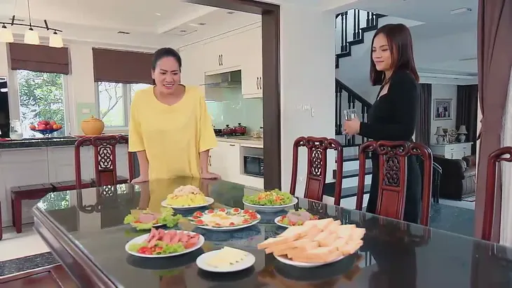 Hương vị tình thân phần 2 - Tập 27: Mải hùa theo mẹ chồng chèn ép Nam, Thy không hay biết trà xanh muốn cướp chồng - Ảnh 14. Hương vị tình thân phần 2 - Tập 27: Mải hùa theo mẹ chồng chèn ép Nam, Thy không hay biết trà xanh muốn cướp chồng - Ảnh 14.