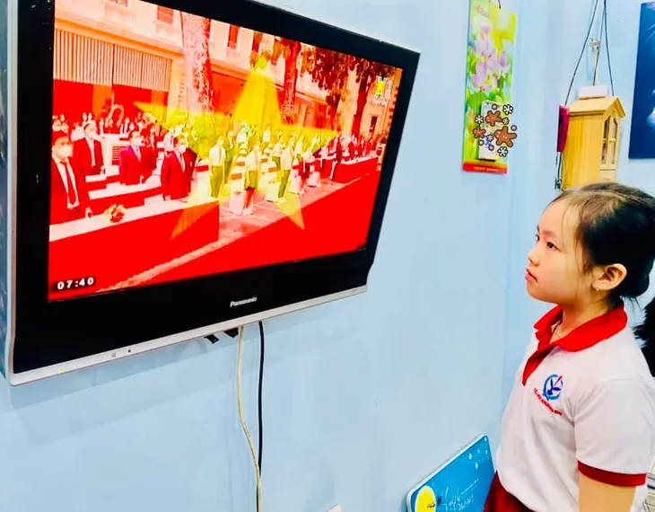 Hà Nội: Ấn tượng lễ khai giảng trực tuyến chưa từng có tiền lệ - Ảnh 1. Hà Nội: Ấn tượng lễ khai giảng trực tuyến chưa từng có tiền lệ - Ảnh 1.