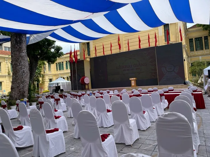 Hôm nay (5/9), gần 23 triệu học sinh khai giảng năm học mới 2021-2022 - Ảnh 2. Hôm nay (5/9), gần 23 triệu học sinh khai giảng năm học mới 2021-2022 - Ảnh 2.