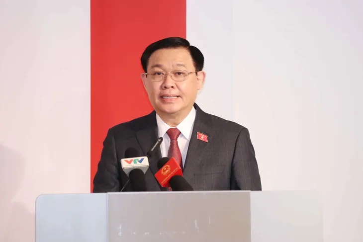 Chủ tịch Quốc hội: Hoàn tất phê chuẩn EVFTA và EVIPA để trở thành đại lộ kinh tế châu Âu - Việt Nam - Ảnh 2. Chủ tịch Quốc hội: Hoàn tất phê chuẩn EVFTA và EVIPA để trở thành đại lộ kinh tế châu Âu - Việt Nam - Ảnh 2.