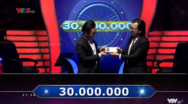 MC Hạnh Phúc quyên góp 30 triệu đồng tiền thưởng trong Ai là triệu phú - Ảnh 7. MC Hạnh Phúc quyên góp 30 triệu đồng tiền thưởng trong Ai là triệu phú - Ảnh 7.