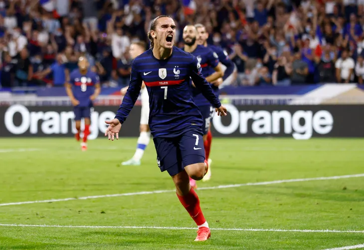 Antoine Griezmann tỏa sáng, ĐT Pháp vững ngôi đầu bảng D vòng loại World Cup 2022 khu vực châu Âu - Ảnh 1.
