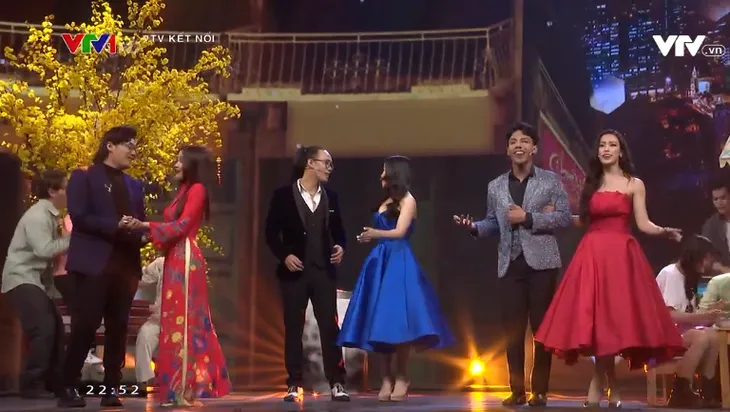 Không khí rộn ràng chào năm mới trong Gala Sắc màu thời gian trên VTV3 - Ảnh 2. Không khí rộn ràng chào năm mới trong Gala Sắc màu thời gian trên VTV3 - Ảnh 2.