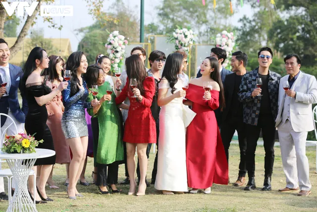 Gặp gỡ diễn viên truyền hình 2022: Vũ trụ điện ảnh VTV hội ngộ nhưng lại thiếu Hồng Diễm - Ảnh 5. Gặp gỡ diễn viên truyền hình 2022: Vũ trụ điện ảnh VTV hội ngộ nhưng lại thiếu Hồng Diễm - Ảnh 5.