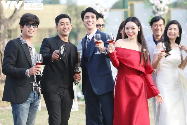 Gặp gỡ diễn viên truyền hình 2022: Vũ trụ điện ảnh VTV hội ngộ nhưng lại thiếu Hồng Diễm - Ảnh 8. Gặp gỡ diễn viên truyền hình 2022: Vũ trụ điện ảnh VTV hội ngộ nhưng lại thiếu Hồng Diễm - Ảnh 8.