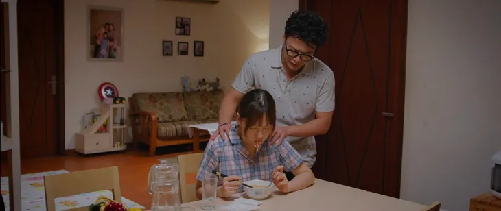 Thương ngày nắng về - Tập 25: Bà Nga tát Vân Vân vì con gái đòi bỏ học - Ảnh 1. Thương ngày nắng về - Tập 25: Bà Nga tát Vân Vân vì con gái đòi bỏ học - Ảnh 1.