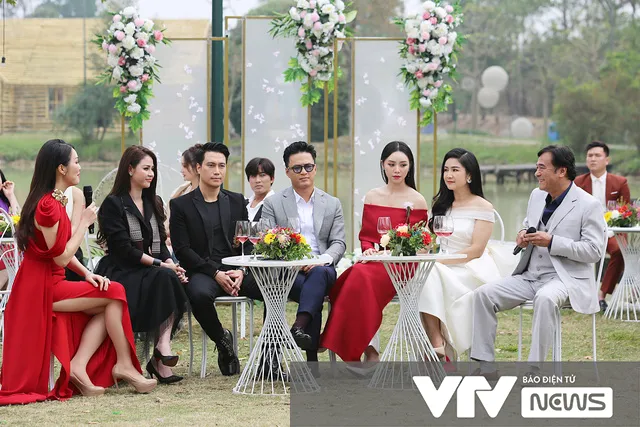 Gặp gỡ diễn viên truyền hình 2022: Hồng Đăng lẻ bóng khi loạt diễn viên Hướng dương ngược nắng hội ngộ - Ảnh 12. Gặp gỡ diễn viên truyền hình 2022: Hồng Đăng lẻ bóng khi loạt diễn viên Hướng dương ngược nắng hội ngộ - Ảnh 12.