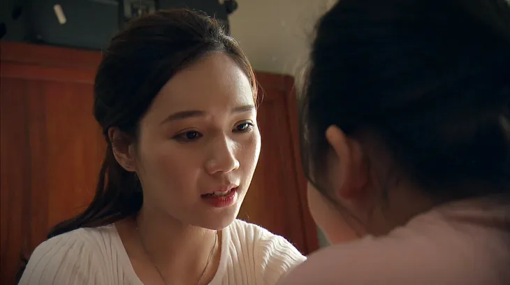 Phố trong làng - Tập 39: Bé Tình bỏ nhà đi, rơi xuống ao chết đuối? - Ảnh 10. Phố trong làng - Tập 39: Bé Tình bỏ nhà đi, rơi xuống ao chết đuối? - Ảnh 10.