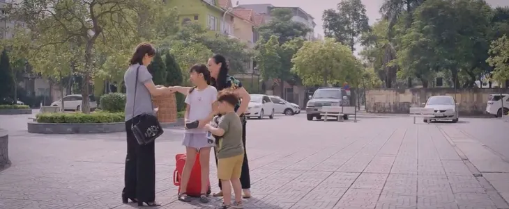 Thương ngày nắng về - Tập 27: Bị vu là trai bao, thiếu gia đáp trả khiến chị sếp vuốt mặt không kịp - Ảnh 19. Thương ngày nắng về - Tập 27: Bị vu là trai bao, thiếu gia đáp trả khiến chị sếp vuốt mặt không kịp - Ảnh 19.
