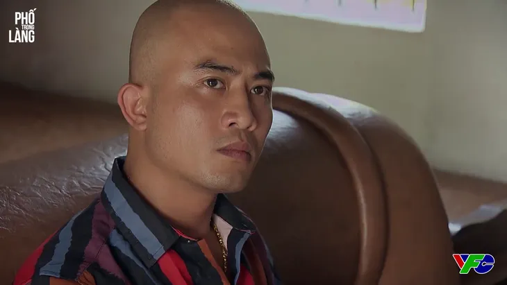 Phố trong làng - Tập 39: Mến giận cá chém thớt, nói lời cứa vào tim vợ - Ảnh 4. Phố trong làng - Tập 39: Mến giận cá chém thớt, nói lời cứa vào tim vợ - Ảnh 4.