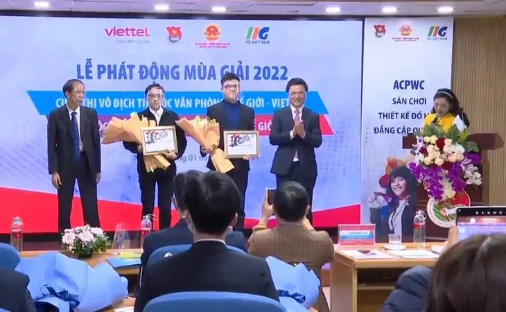 Thúc đẩy đam mê tin học ứng dụng - Ảnh 1. Thúc đẩy đam mê tin học ứng dụng - Ảnh 1.