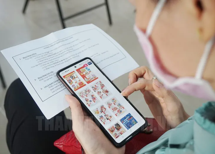 “Phiên chợ Online” mang Tết đến cho người lao động - Ảnh 1. “Phiên chợ Online” mang Tết đến cho người lao động - Ảnh 1.