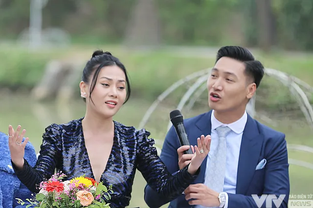 Gặp gỡ diễn viên truyền hình 2022: Phương Oanh say sưa hát mặc biểu cảm của shark Long Mạnh Trường - Ảnh 4. Gặp gỡ diễn viên truyền hình 2022: Phương Oanh say sưa hát mặc biểu cảm của shark Long Mạnh Trường - Ảnh 4.