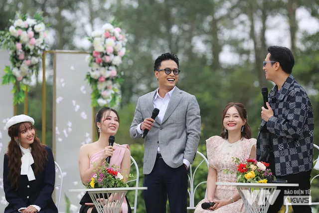 Sánh vai Hồng Đăng, Lan Phương bật khóc tại Gặp gỡ diễn viên truyền hình 2022 - Ảnh 1. Sánh vai Hồng Đăng, Lan Phương bật khóc tại Gặp gỡ diễn viên truyền hình 2022 - Ảnh 1.
