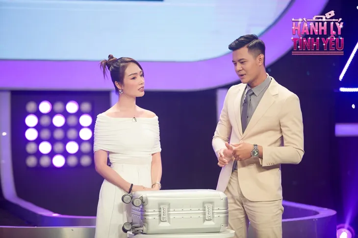 Hành lý tình yêu: Nam tiếp viên lụy tình chinh phục nữ chính xinh đẹp - Ảnh 5. Hành lý tình yêu: Nam tiếp viên lụy tình chinh phục nữ chính xinh đẹp - Ảnh 5.
