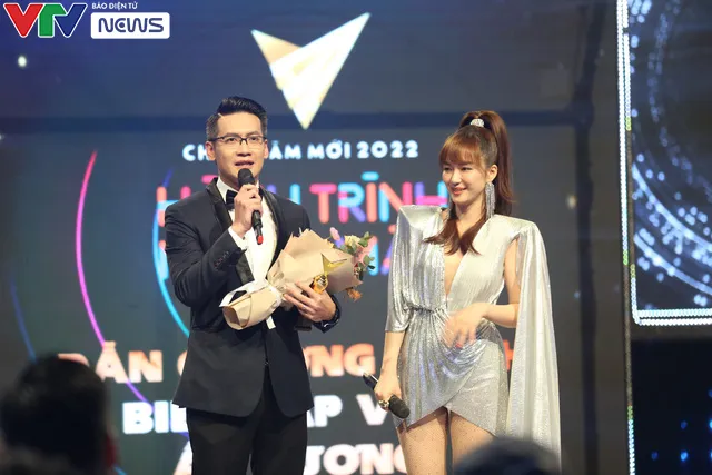 Nhìn lại những hình ảnh đáng nhớ trong Chào năm mới - Hành trình nhiệm màu - Ảnh 42. Nhìn lại những hình ảnh đáng nhớ trong Chào năm mới - Hành trình nhiệm màu - Ảnh 42.
