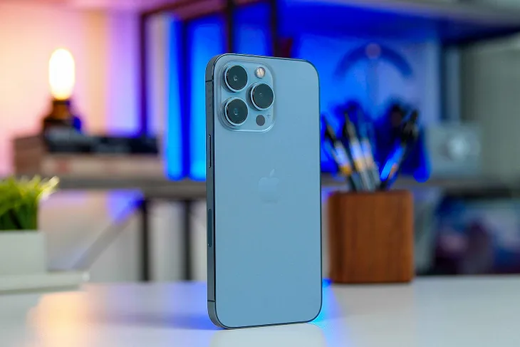 Vượt qua Samsung, Apple giành ngôi vương trên thị trường điện thoại thông minh - Ảnh 1. Vượt qua Samsung, Apple giành ngôi vương trên thị trường điện thoại thông minh - Ảnh 1.