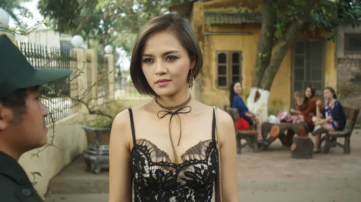 Thu Quỳnh nhìn lại 5 năm làm nghề với 7 vai diễn ấn tượng - Ảnh 3. Thu Quỳnh nhìn lại 5 năm làm nghề với 7 vai diễn ấn tượng - Ảnh 3.
