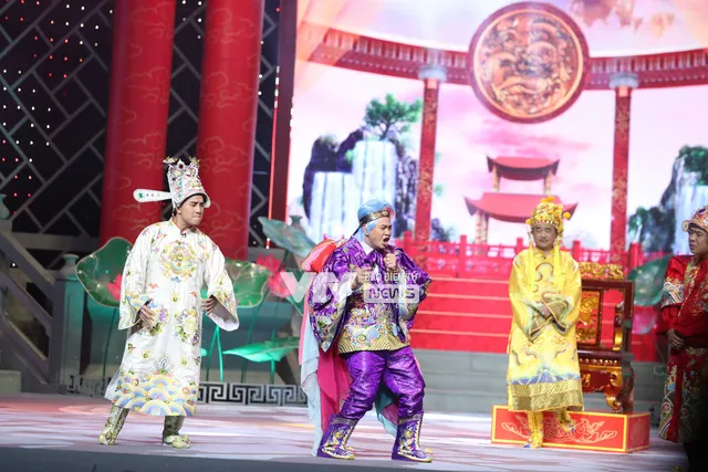 Táo quân 2022: Tạo hình chất chơi của Táo mạng Tự Long - Ảnh 4. Táo quân 2022: Tạo hình chất chơi của Táo mạng Tự Long - Ảnh 4.