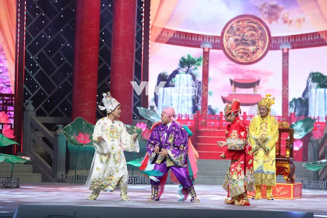 Táo quân 2022: Tạo hình chất chơi của Táo mạng Tự Long - Ảnh 8. Táo quân 2022: Tạo hình chất chơi của Táo mạng Tự Long - Ảnh 8.