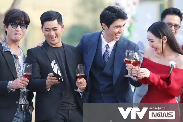 Gặp gỡ diễn viên truyền hình 2022: Vũ trụ điện ảnh VTV cùng khoe giọng hát - Ảnh 2. Gặp gỡ diễn viên truyền hình 2022: Vũ trụ điện ảnh VTV cùng khoe giọng hát - Ảnh 2.