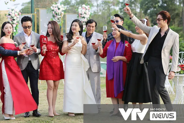 Gặp gỡ diễn viên truyền hình 2022: Vũ trụ điện ảnh VTV cùng khoe giọng hát - Ảnh 4. Gặp gỡ diễn viên truyền hình 2022: Vũ trụ điện ảnh VTV cùng khoe giọng hát - Ảnh 4.
