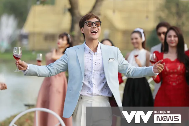 Gặp gỡ diễn viên truyền hình 2022: Vũ trụ điện ảnh VTV cùng khoe giọng hát - Ảnh 5. Gặp gỡ diễn viên truyền hình 2022: Vũ trụ điện ảnh VTV cùng khoe giọng hát - Ảnh 5.