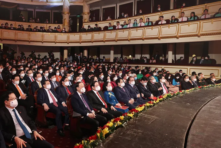 Đài Truyền hình Việt Nam đoạt 3 giải thưởng tại lễ trao giải Búa liềm vàng năm 2021 - Ảnh 1. Đài Truyền hình Việt Nam đoạt 3 giải thưởng tại lễ trao giải Búa liềm vàng năm 2021 - Ảnh 1.