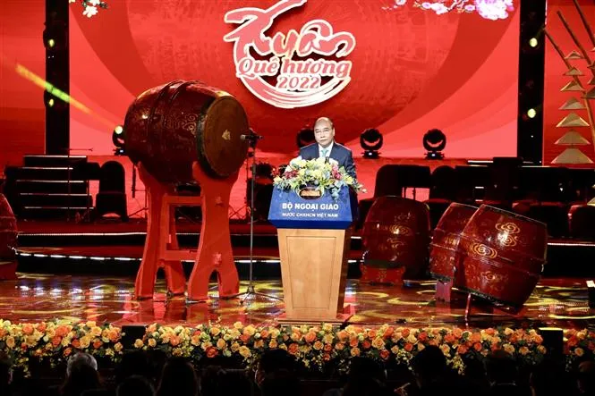 Chủ tịch nước mong muốn kiều bào Lấy đoàn kết, để xoay vần vận mệnh - Ảnh 2. Chủ tịch nước mong muốn kiều bào Lấy đoàn kết, để xoay vần vận mệnh - Ảnh 2.