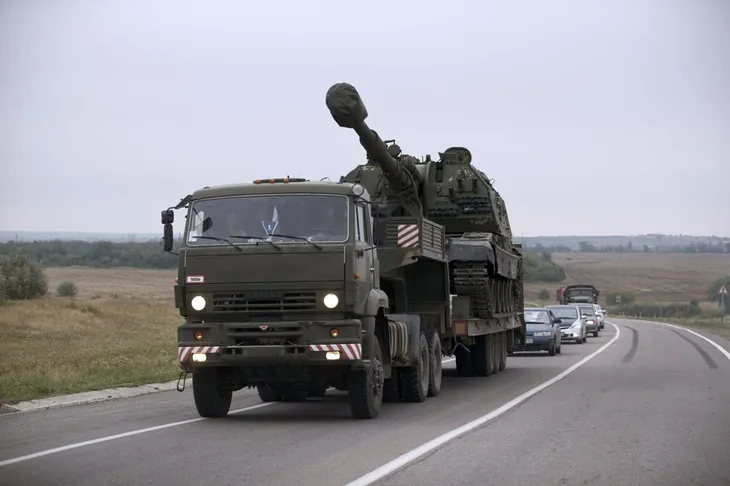 Mỹ yêu cầu gia đình các nhà ngoại giao, nhân viên đại sứ quán rời Ukraine - Ảnh 1. Mỹ yêu cầu gia đình các nhà ngoại giao, nhân viên đại sứ quán rời Ukraine - Ảnh 1.