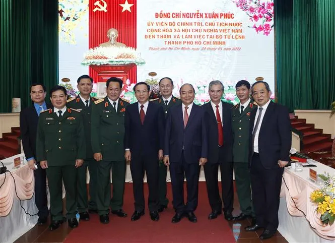 Chủ tịch nước biểu dương lực lượng công an, quân đội xả thân chống COVID-19 - Ảnh 2. Chủ tịch nước biểu dương lực lượng công an, quân đội xả thân chống COVID-19 - Ảnh 2.