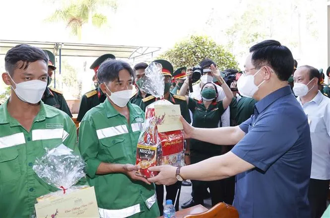 Chủ tịch Quốc hội thăm và chúc Tết tại Cà Mau - Ảnh 1. Chủ tịch Quốc hội thăm và chúc Tết tại Cà Mau - Ảnh 1.