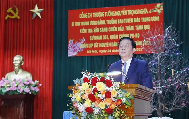 Các lãnh đạo Đảng, Nhà nước thăm chúc Tết, tặng quà nhân dân - Ảnh 3. Các lãnh đạo Đảng, Nhà nước thăm chúc Tết, tặng quà nhân dân - Ảnh 3.