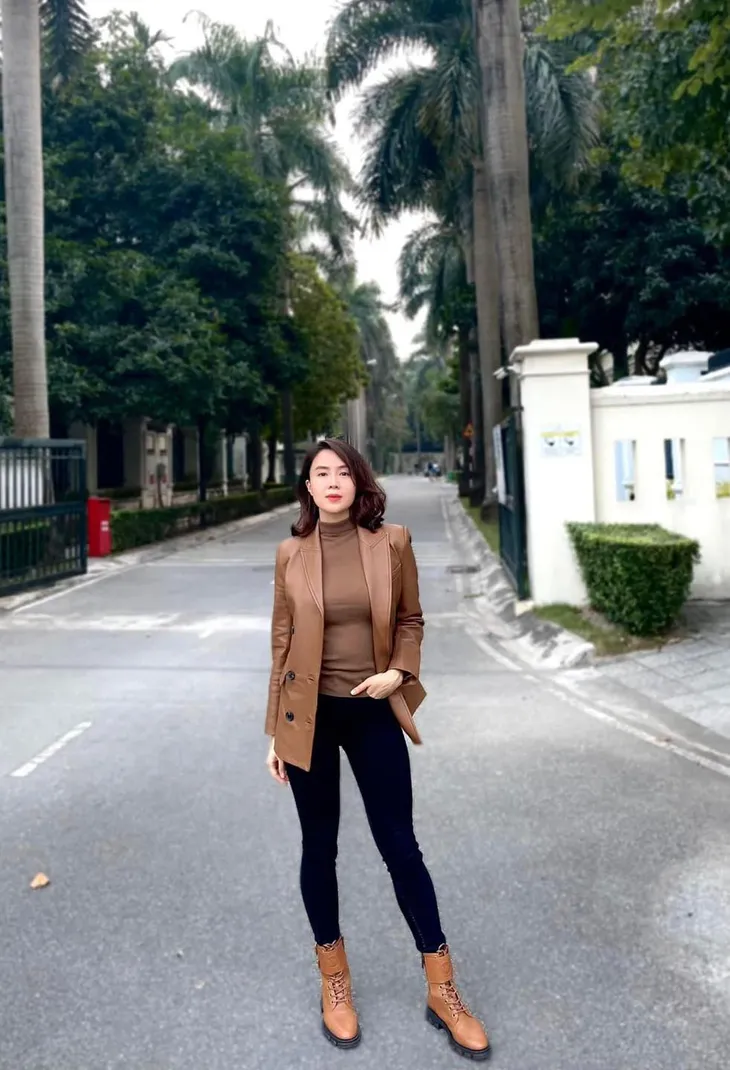 Hồng Diễm, Phương Oanh cùng style đẹp bất phân thắng bại - Ảnh 5. Hồng Diễm, Phương Oanh cùng style đẹp bất phân thắng bại - Ảnh 5.