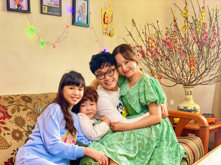 Không khí Tết ngập tràn phim Thương ngày nắng về - Ảnh 9. Không khí Tết ngập tràn phim Thương ngày nắng về - Ảnh 9.